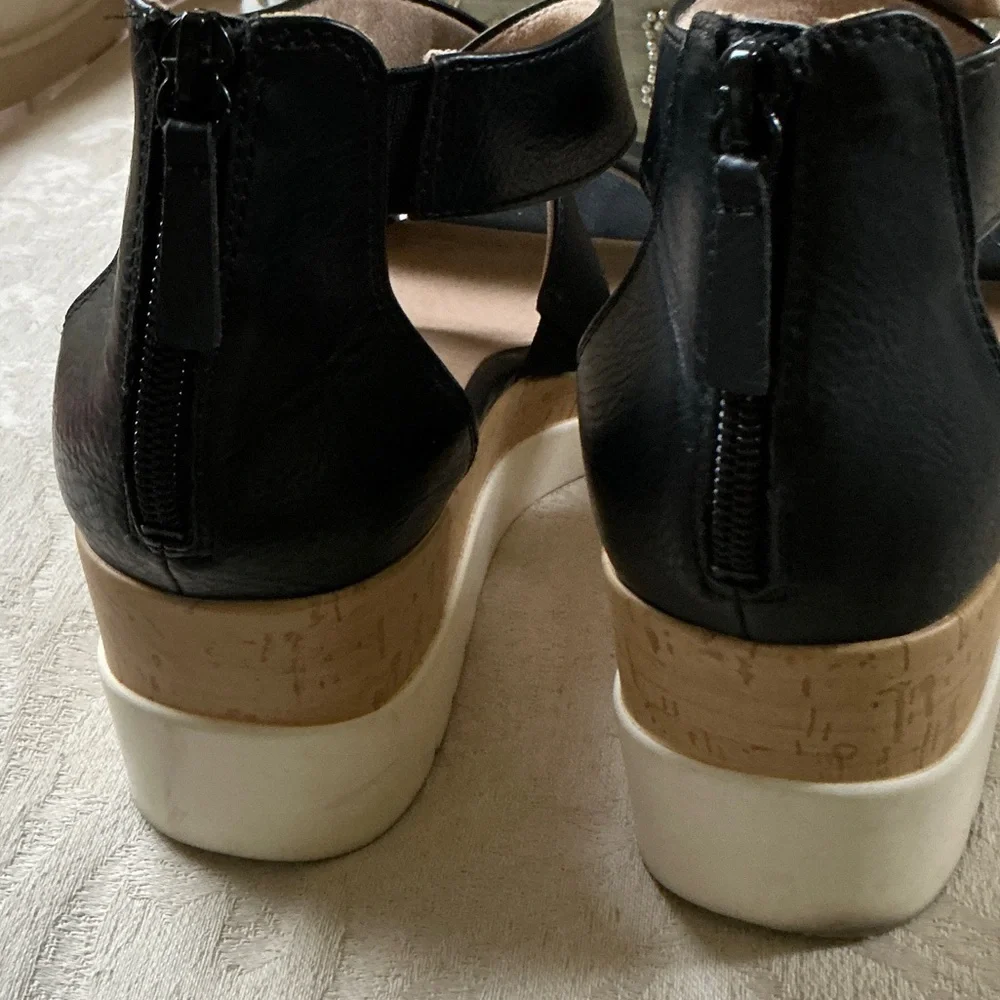 Soul Naturalizer GOODTIMES ANKLE STRAP WEDGE SANDAL SIZE 9.5‎